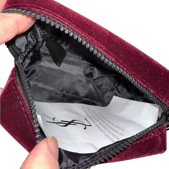 Ysl velvet makeup travel evening bag - Picture 8 of 8